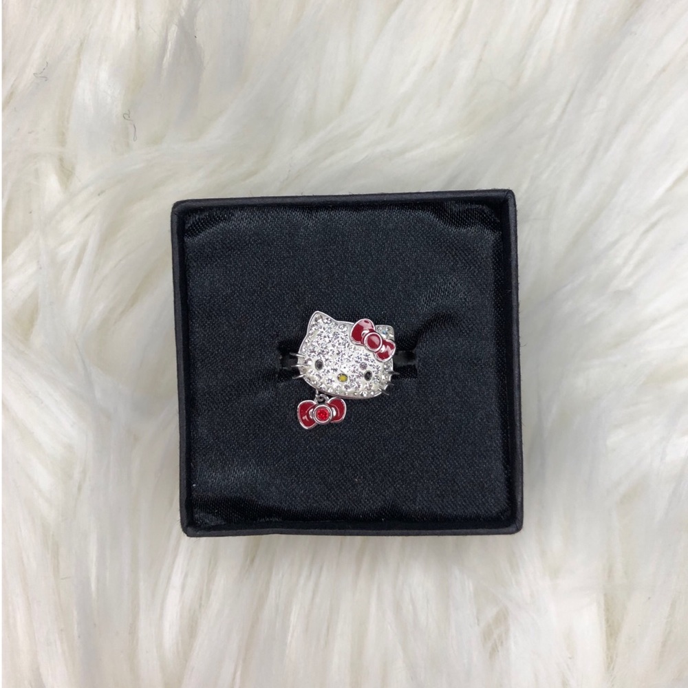 Swarovski Hello Kitty limited edition ring ✨